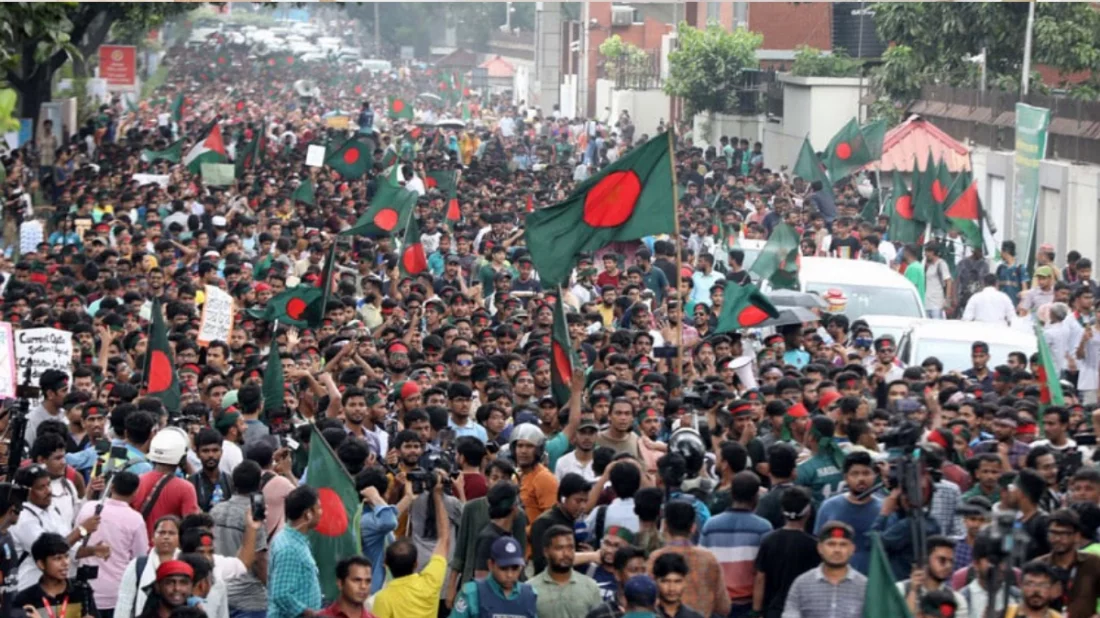 জুলাই যোদ্ধা ও শহীদ পরিবারের জন্য বিমান ভাড়ায় ৫০ শতাংশ ছাড়