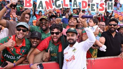 অস্ট্রেলিয়ায় সিরিজ জয়ের স্বপ্ন দেখছেন মেহেদী হাসান মিরাজ