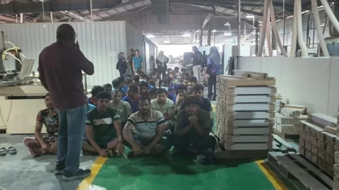 মালয়েশিয়ায় পৃথক অভিযানে ১৫৫ বাংলাদেশিসহ ২৩৪ বিদেশি আটক