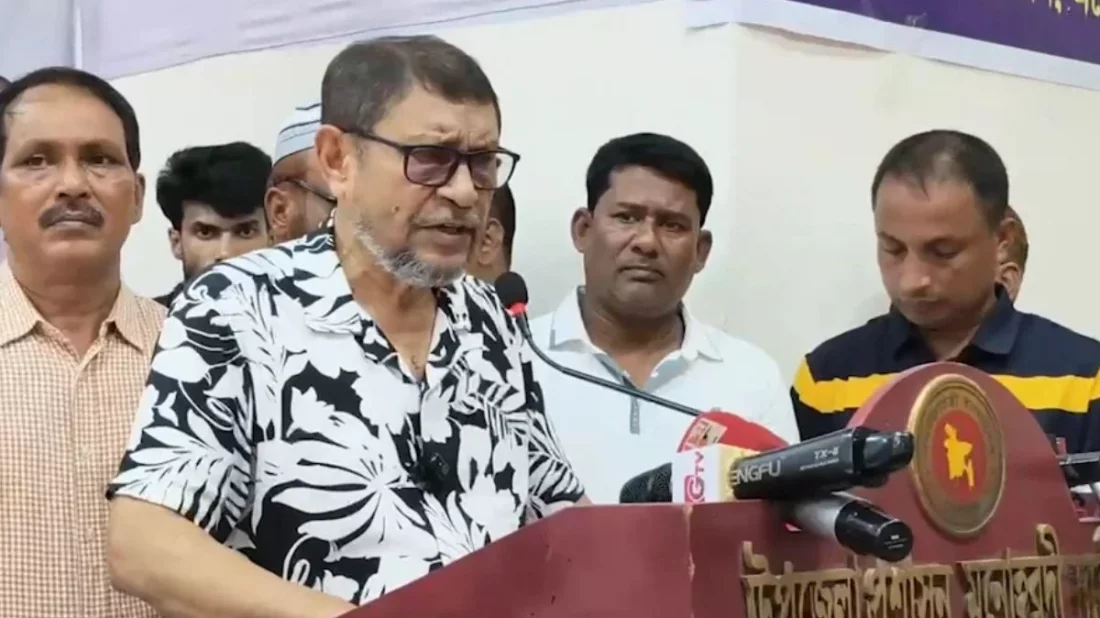 ‘বেহেশতের টিকিট বিক্রেতারা আবার ফ্যাসিস্টদের সঙ্গে হাত মিলিয়েছে’