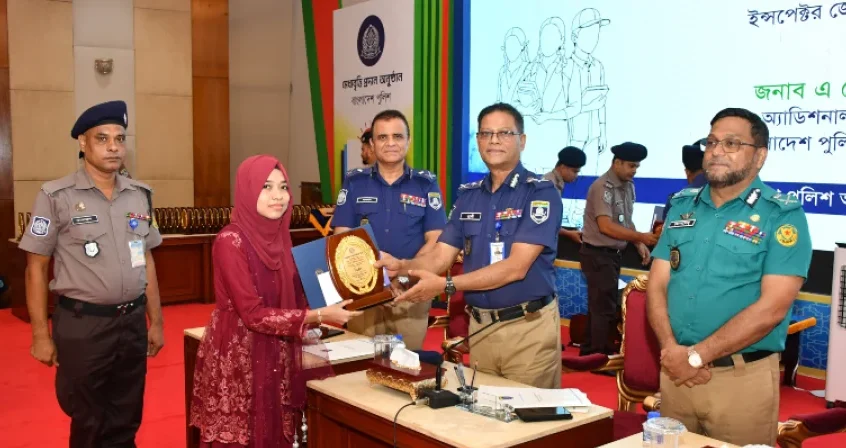 মাদক-প্রযুক্তি আসক্তি থেকে শিক্ষার্থীদের সতর্ক থাকার আহ্বান আইজিপির