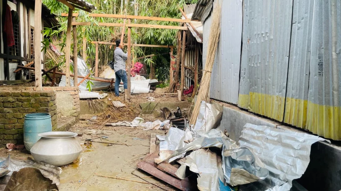 রান্নাঘরে মজুত ছিলো বিপুল পরিমাণ ককটেল, বিস্ফোরণে গৃহবধূ আহত