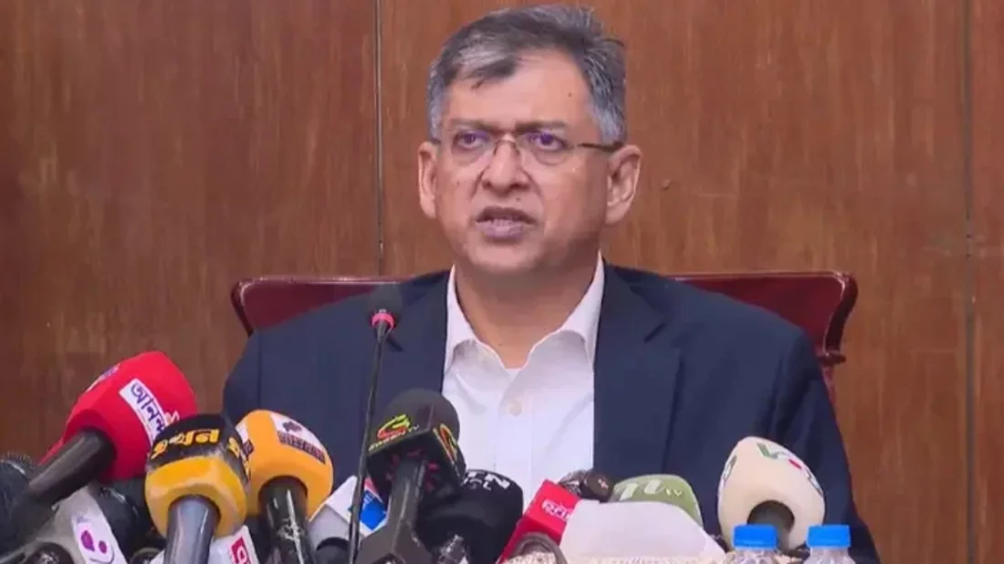 ফজরের পর অল্প লোক নিয়ে মিছিল করে আওয়ামী লীগ, বললেন স্বরাষ্ট্রমন্ত্রী