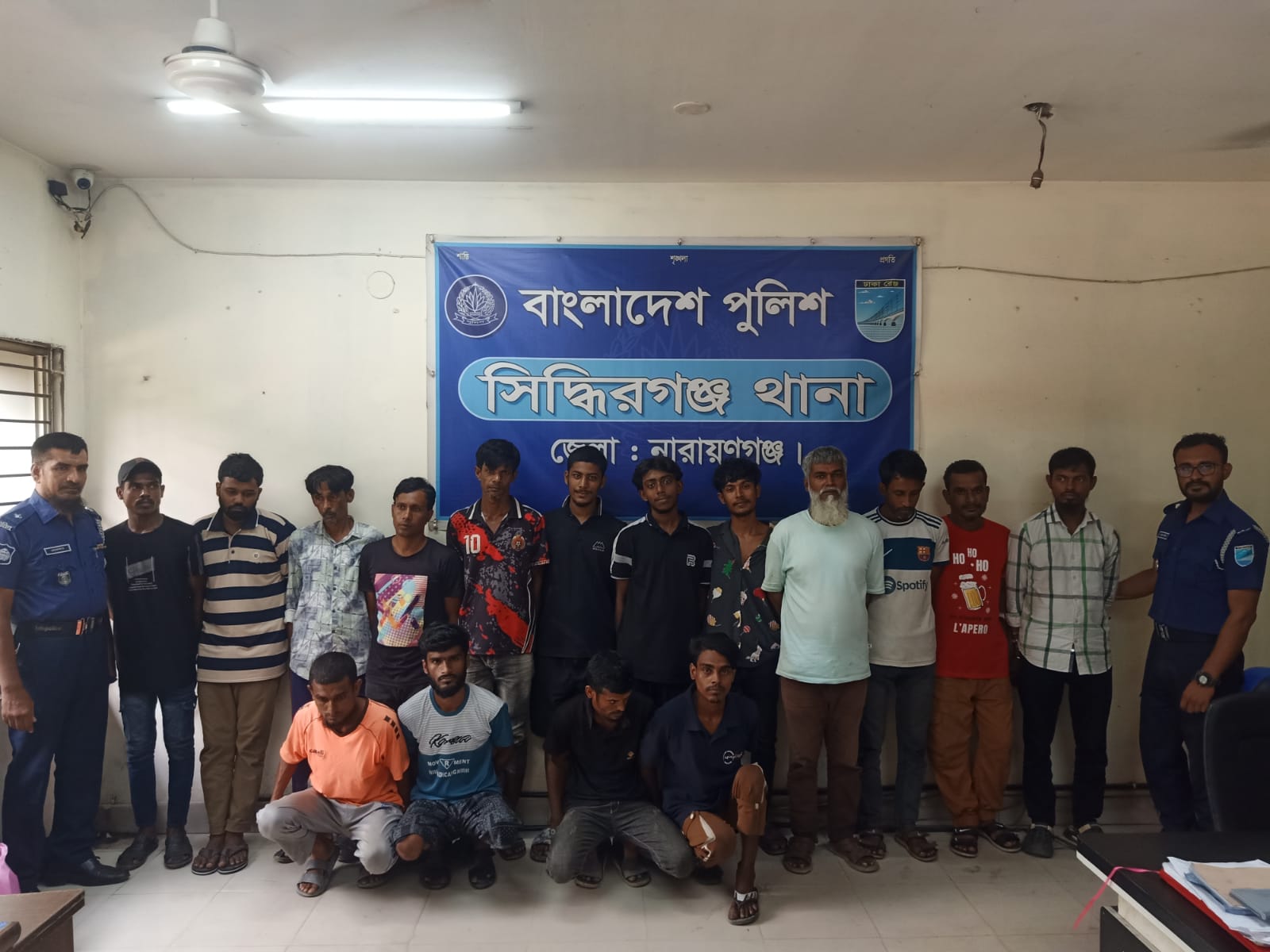 সিদ্ধিরগঞ্জে মাদকসহ বিভিন্ন মামলায় গ্রেপ্তার-১৯