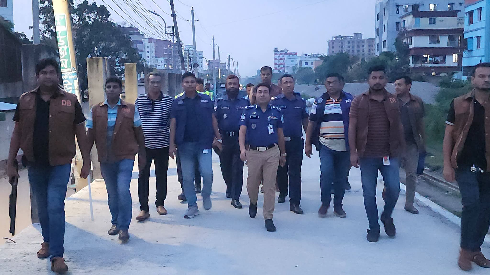 মাদক-সন্ত্রাসের বিরুদ্ধে নারায়ণগঞ্জে পুলিশের ‘অ্যাকশন’