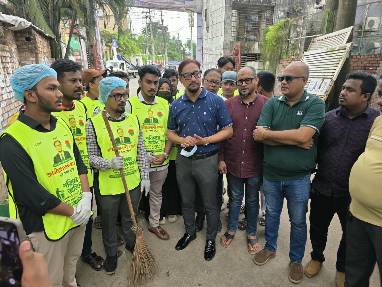 জনসচেতনতা ও সম্মিলিত প্রচেষ্টায় ডেঙ্গু প্রতিরোধ সম্ভব: মেয়র ডা. শাহাদাত হোসেন