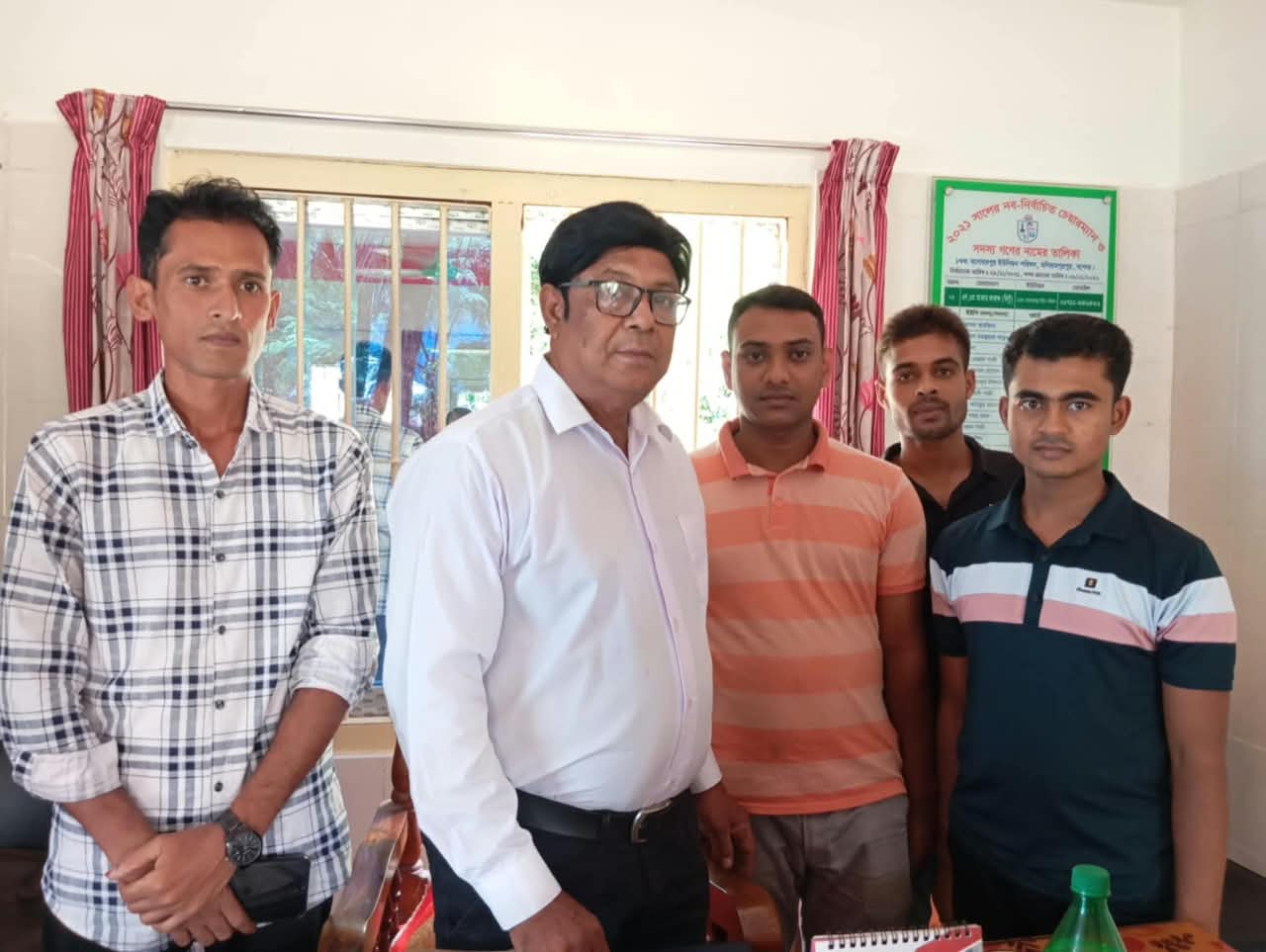 মণিরামপুরের মনোহরপুর ইউনিয়নে নির্বাচনী মাঠে সক্রিয় আক্তার ফারুক মিন্টু, উন্নয়ন ও ভবদহ সমস্যার সমাধানের অঙ্গীকার
