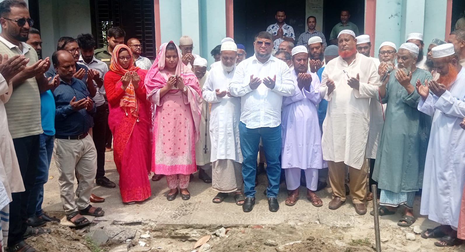 পাঁচবিবিতে মাদ্রাসার ৪’তলা ভবনের ভিত্তিপ্রস্তর স্থাপনের উদ্বোধন