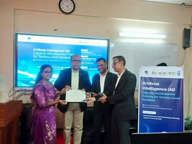 কৃত্রিম বুদ্ধিমত্তা বিষয়ক দক্ষতায় প্রশিক্ষণ পেলেন নোবিপ্রবি শিক্ষার্থীরা