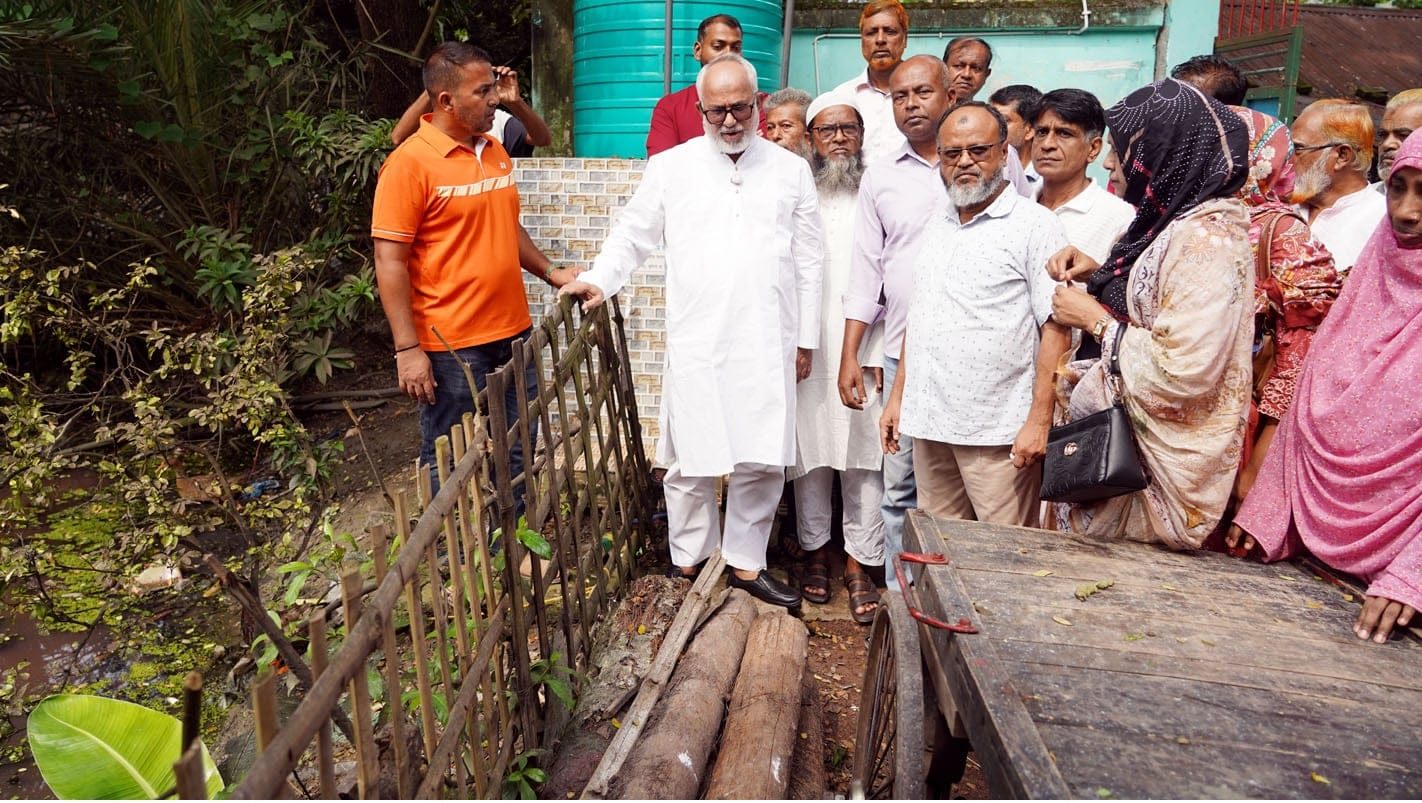 খুলনাবাসী একটি বিপদের মধ্য দিয়ে দিনাতিপাত করছেন-মজ্ঞু