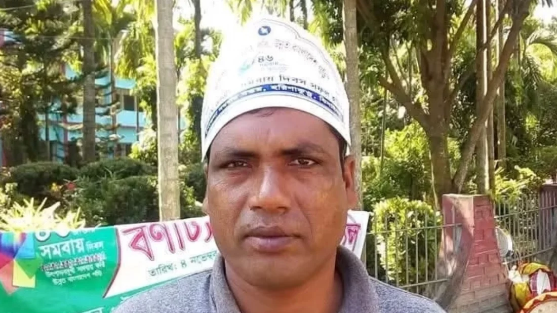 হরিণাকুণ্ডুতে আওয়ামীলীগ নেতা ইউপি সদস্যকে কুপিয়ে হত্যা