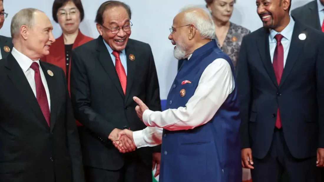 গানের সুরে কূটনীতি, আনোয়ার ইব্রাহিমের ‘সং ডিপ্লোম্যাসি’ নিয়ে আলোচনা