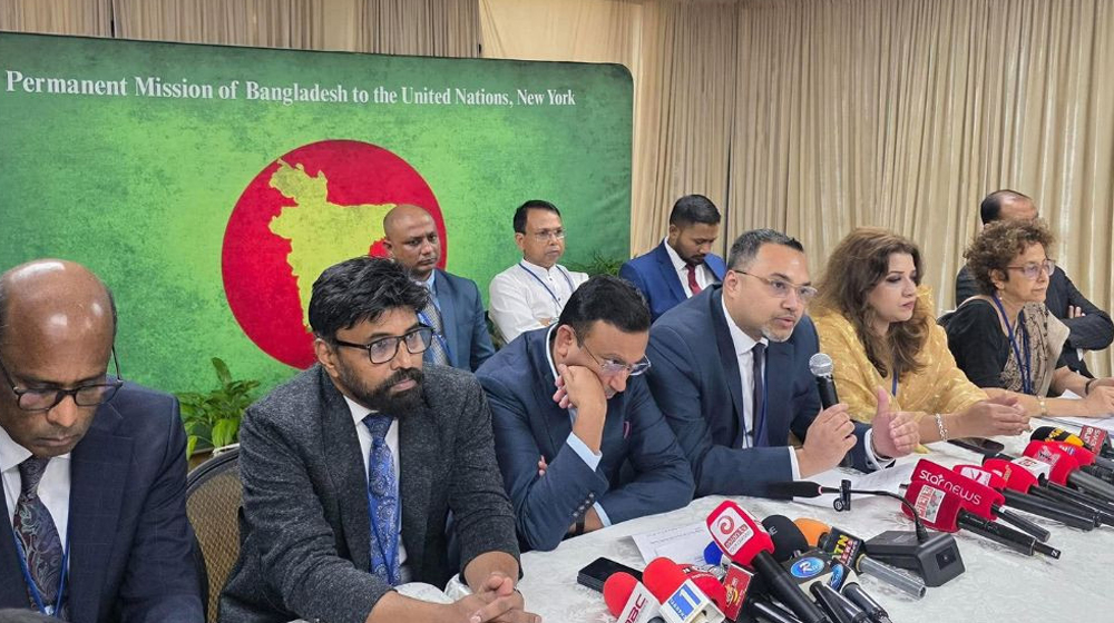 প্রথম দিনেই ১০ কর্মসূচিতে তারেক রহমান, গুরুত্ব পেল রোহিঙ্গা ও অর্থনীতি