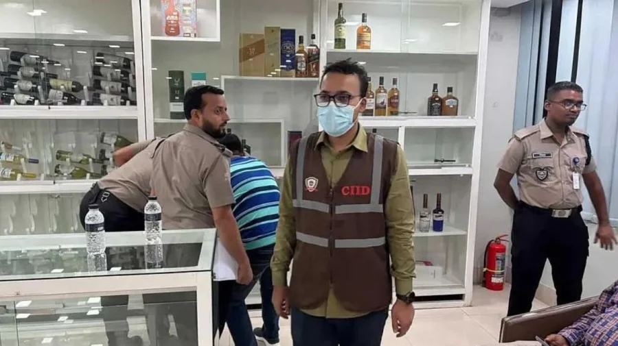 অনুমোদনের বাইরে চার গুদাম, সালমান মুক্তাদিরের শ্বশুরের প্রতিষ্ঠানে অভিযান