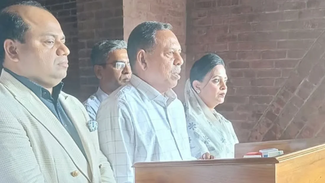 অপ্রয়োজনীয় প্রকল্প বাদ দেওয়ার সুপারিশ সংসদীয় কমিটির, ঠিকাদারদের দিতে হবে ৩ বছরের ওয়ারেন্টি