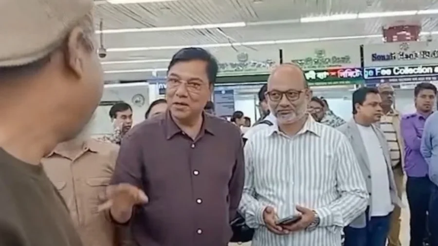 শাহজালাল বিমানবন্দরে দ্রুত ট্রলির সংখ্যা বাড়ানোর নির্দেশ মন্ত্রীর
