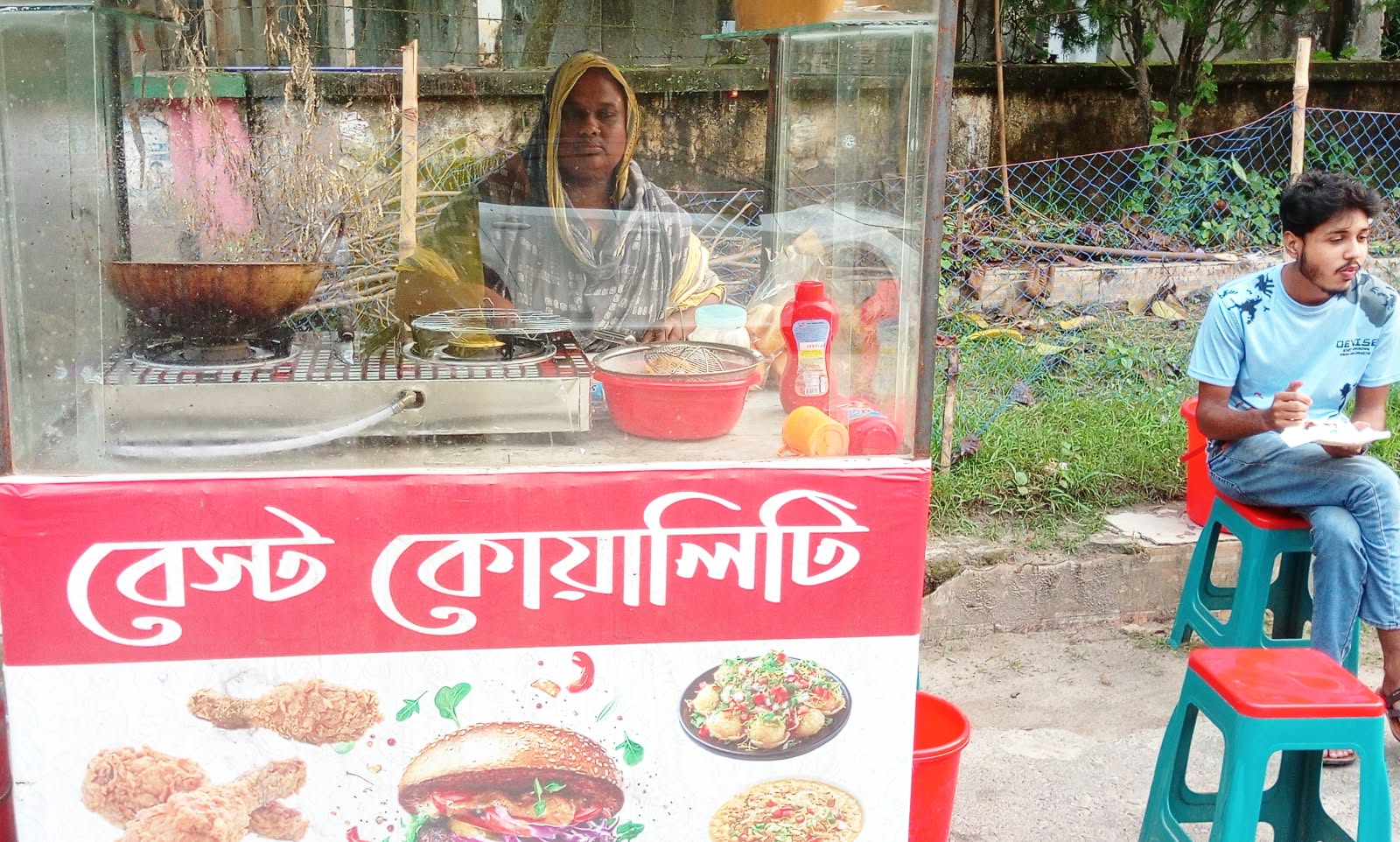ছেলের জন্য মায়ের সংগ্রাম