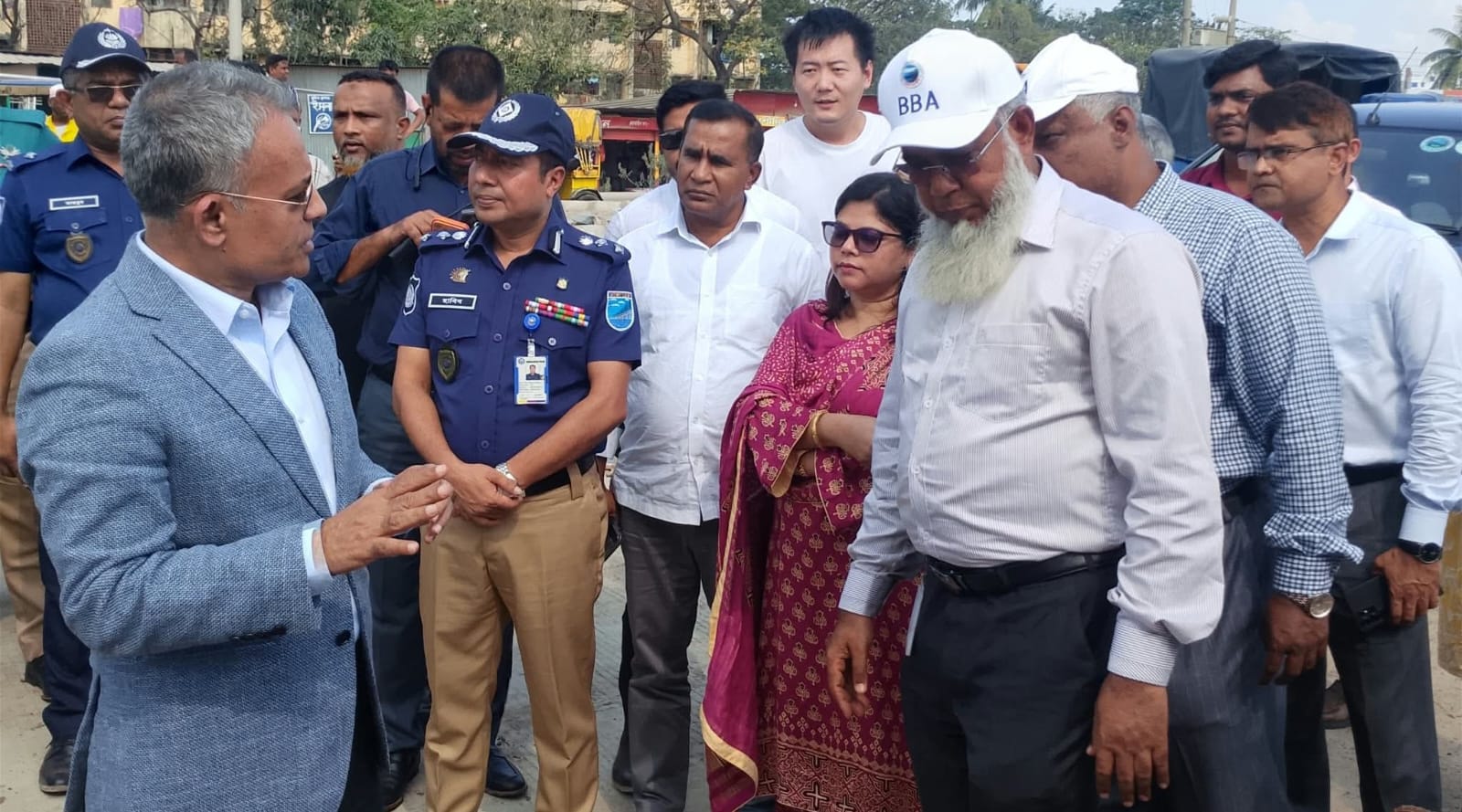 মন্ত্রীর কাছে পঞ্চবটি ফ্লাইওভার চাষাঢ়া মোড় পর্যন্ত সম্প্রসারণের প্রস্তাব এসপি হাবিবুর রহমানের