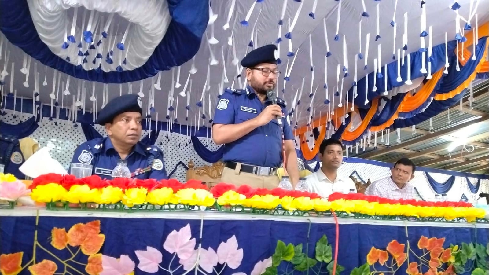 আমতলীতে দুর্গোৎসবের প্রস্তুতি পরিদর্শনে ডিআইজি, নিরাপত্তায় জোর
