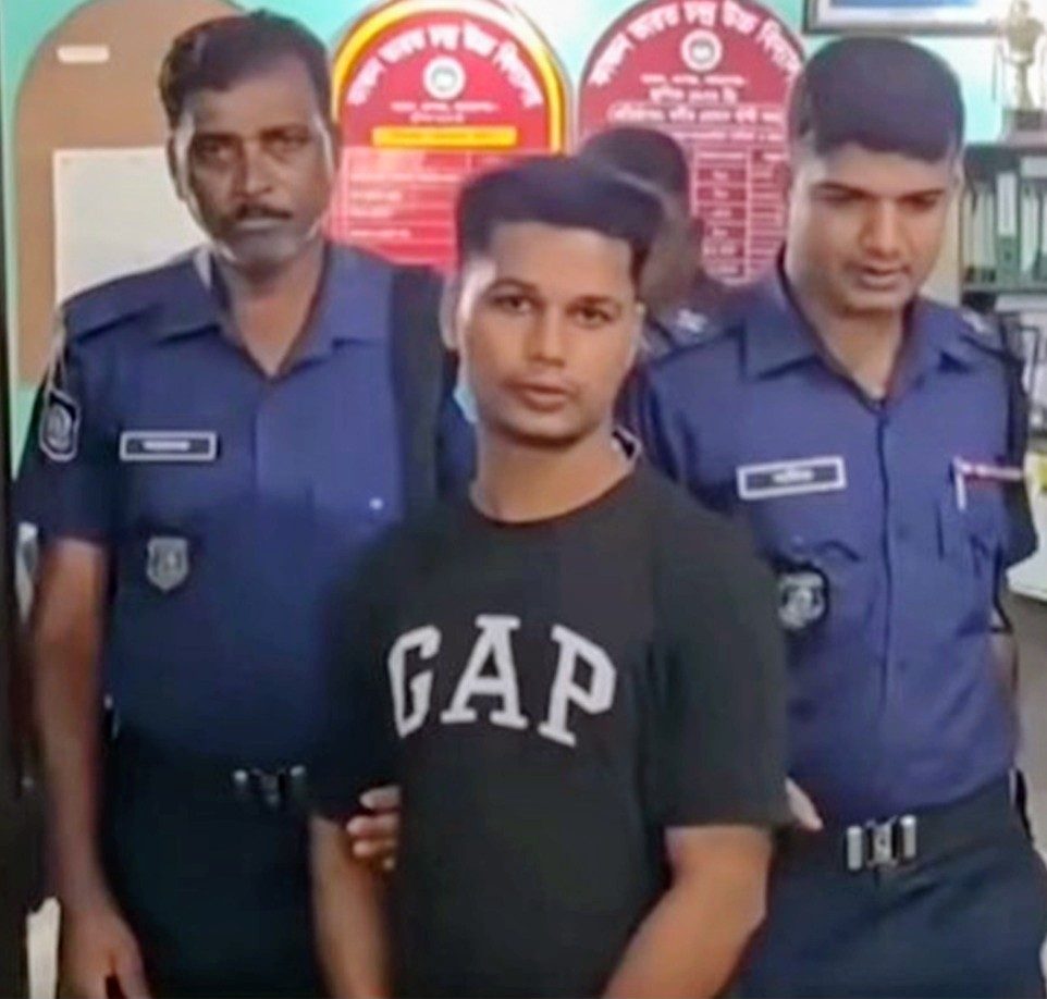 রূপগঞ্জে শিক্ষকের উপর হামলার  ঘটনায় মামলা ছাত্র গ্রেফতার