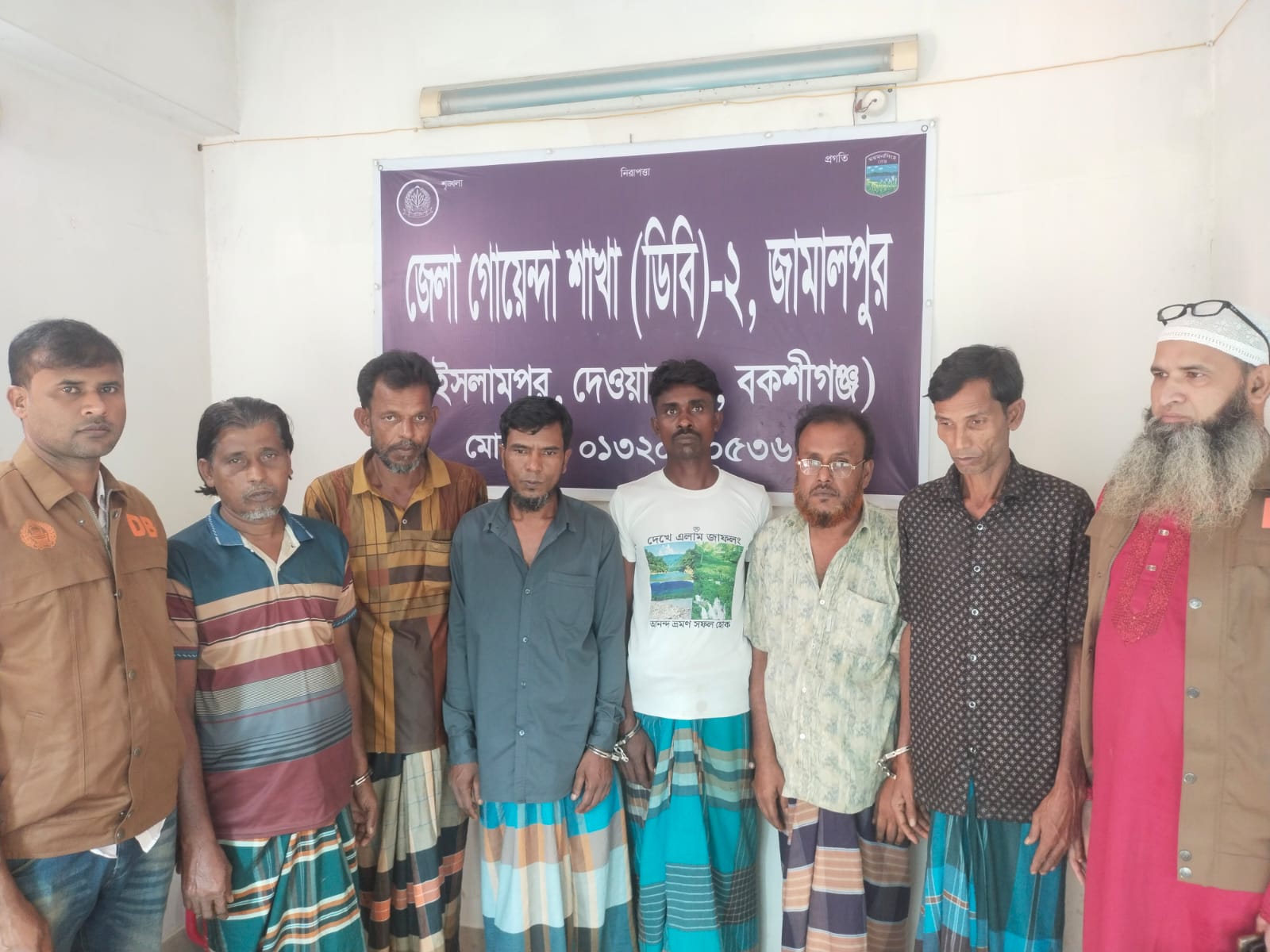 দেওয়ানগঞ্জে জুয়ার আসর থেকে ৬ জন আটক