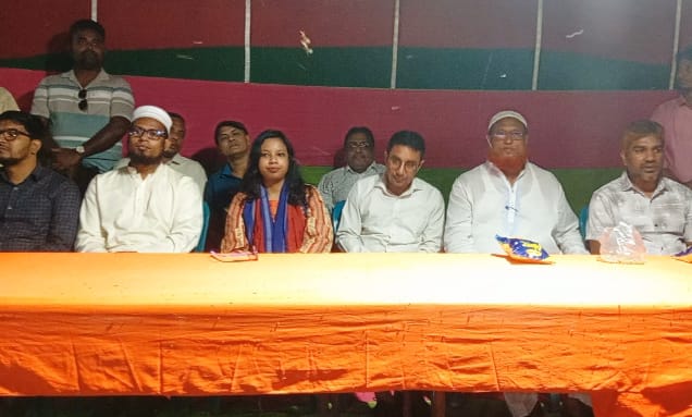 পাঁচবিবি উপজেলা প্রশাসন আইনশৃঙ্খলা বাহিনী ও দলীয় নেতাদের উপস্থিতিতে শান্তিপূর্ণভাবে প্রতিমা বিসর্জন