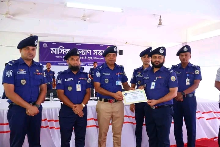 আমতলী থানার সাফল্যের স্বীকৃতি, টানা দ্বিতীয়বার জেলার শ্রেষ্ঠ ওসি ইয়াকুব হোসাইন