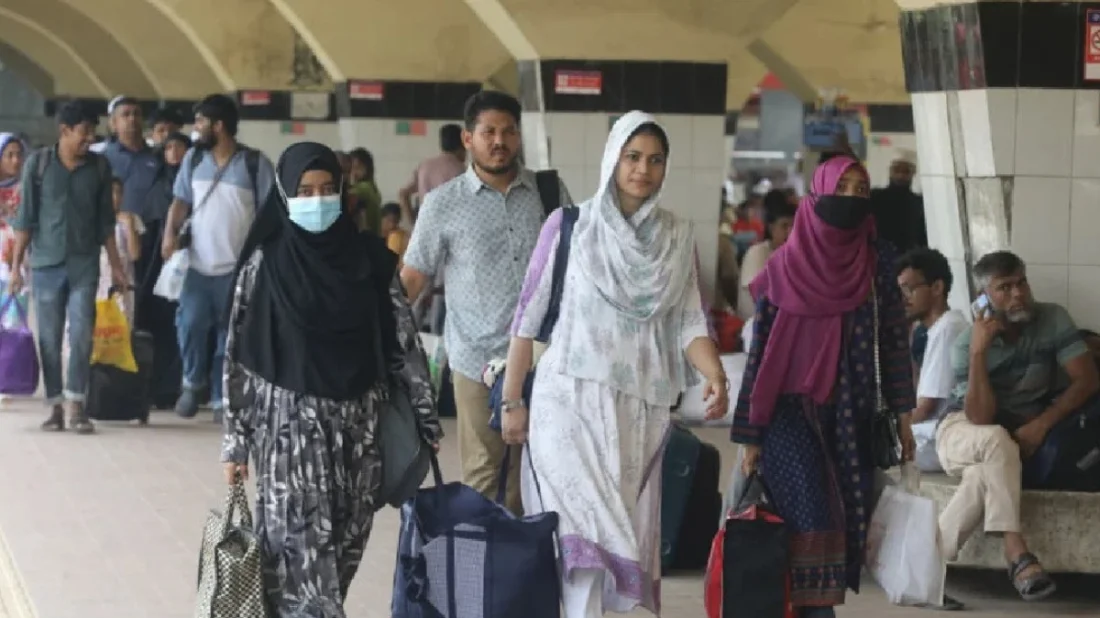 দুর্গাপূজায় টানা পাঁচ দিনের ছুটি শুরু, বন্ধ ব্যাংক-আদালত ও শেয়ারবাজার